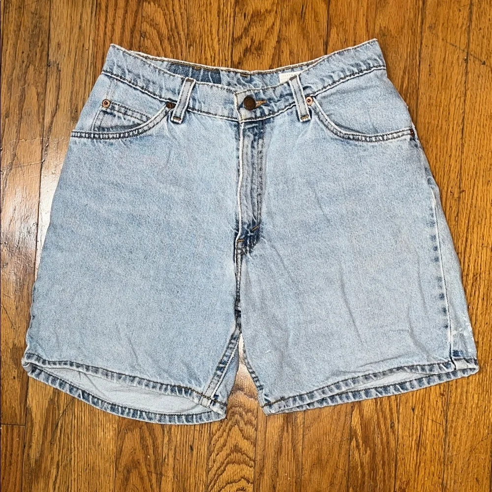 Vintage Levi's 967 Orange Tab Relaxed Fit Light Blue Denim Shorts Size 7